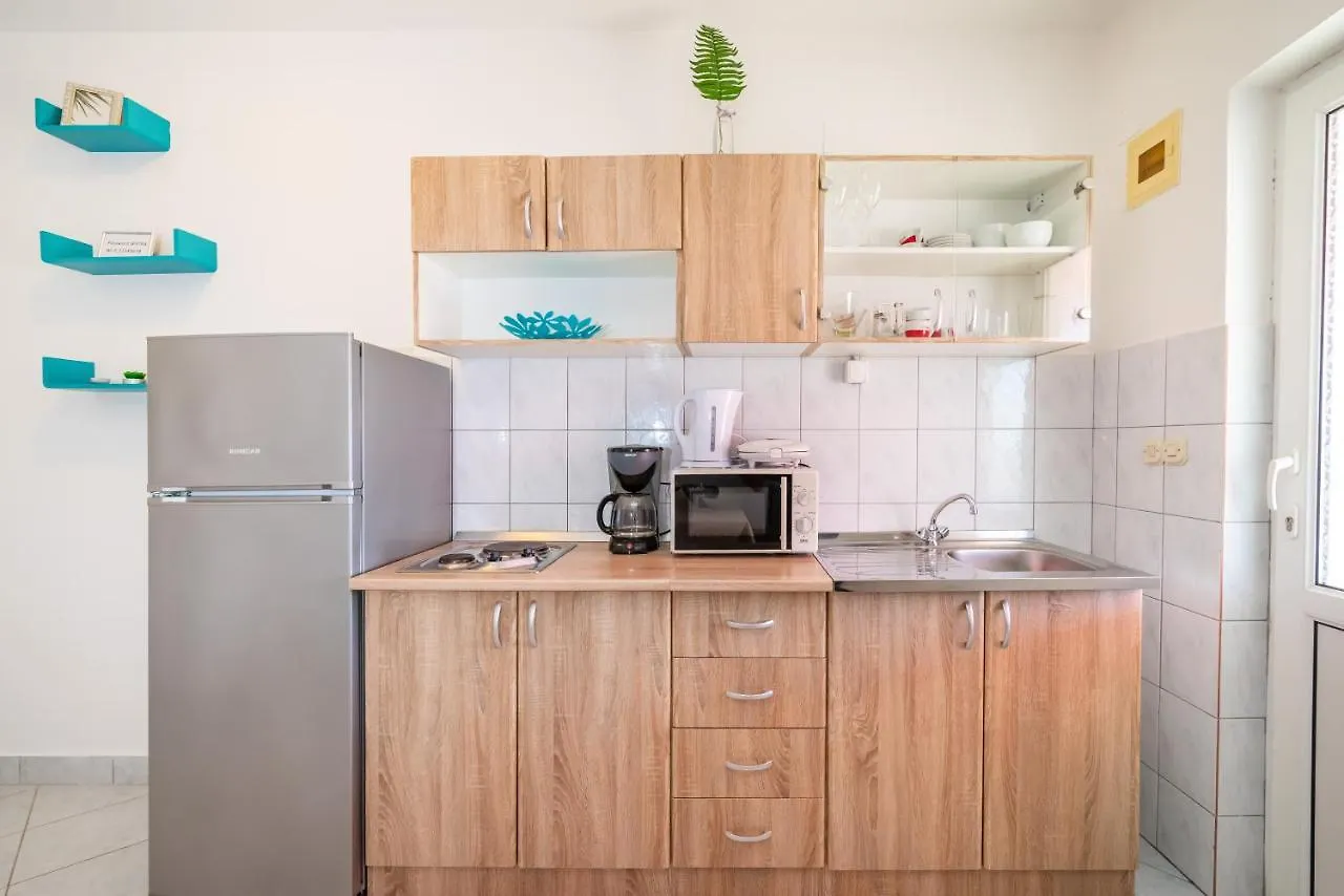 Bistra Pakostane Apartments